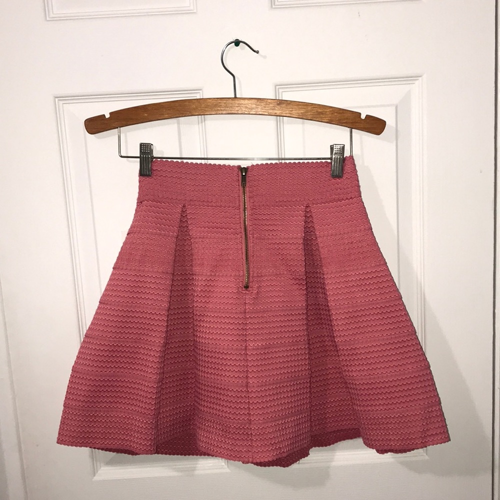 Devlin skirt - Picture 2 of 3